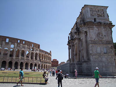 Boog van Constatein en het Coloseum