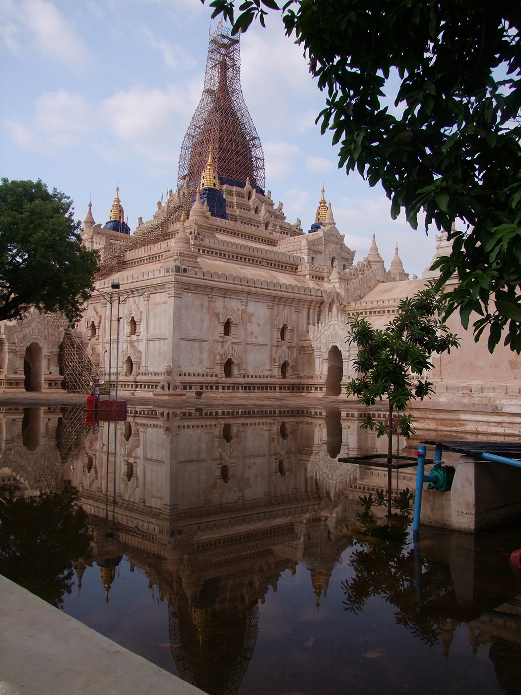 Shwemanwdaw Pagoda